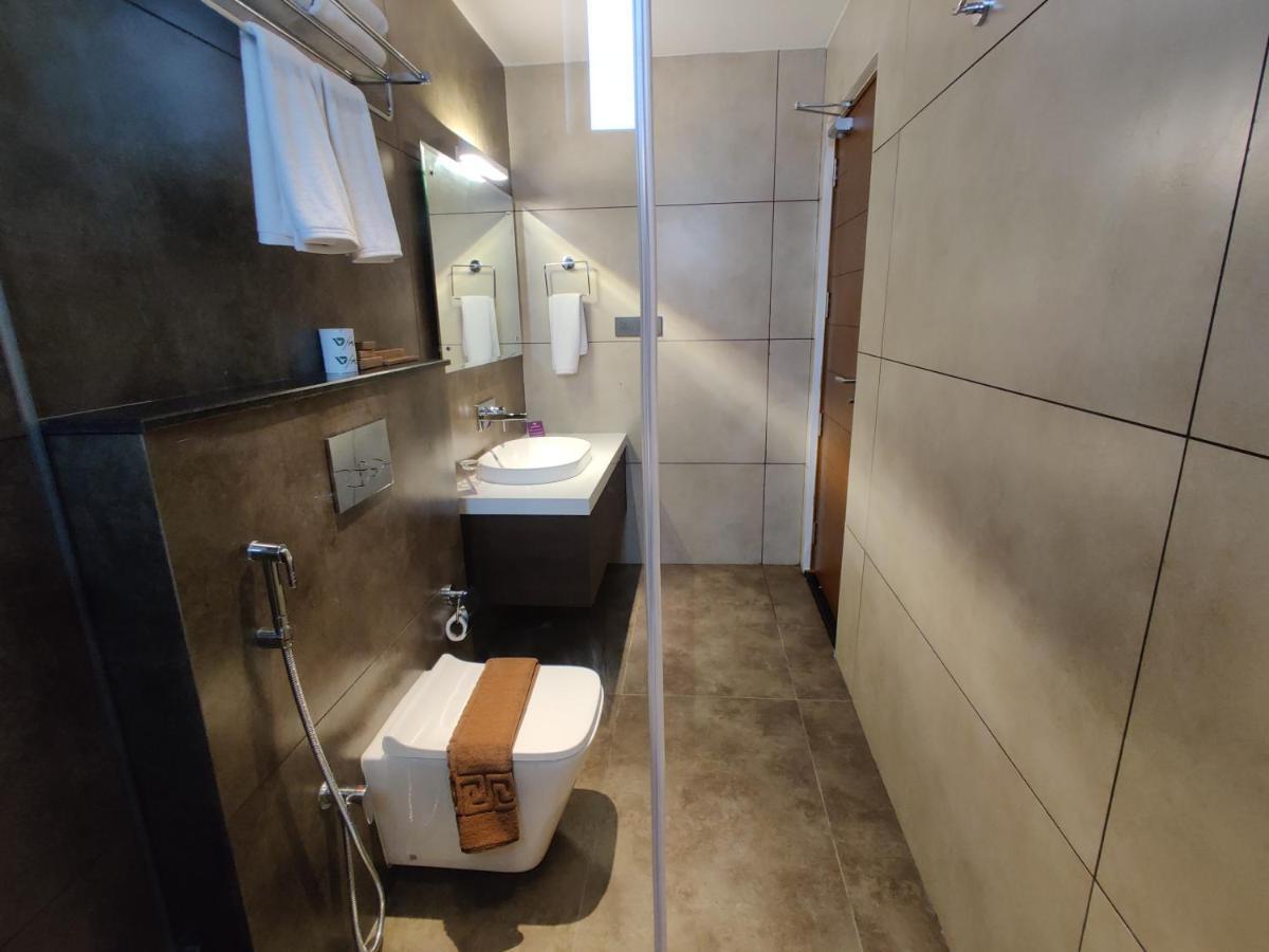 Florida Airport Hotel Kochi Nedumbassery Kültér fotó