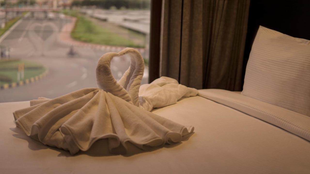 Florida Airport Hotel Kochi Nedumbassery Kültér fotó