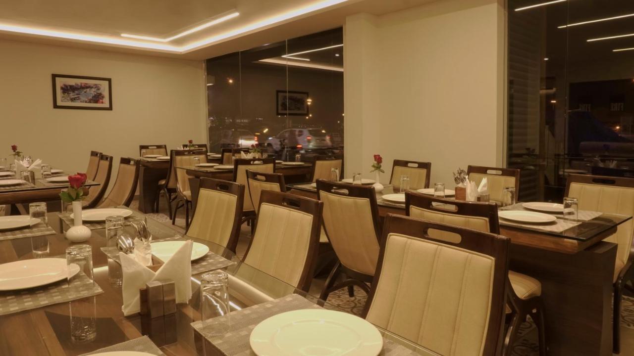 Florida Airport Hotel Kochi Nedumbassery Kültér fotó