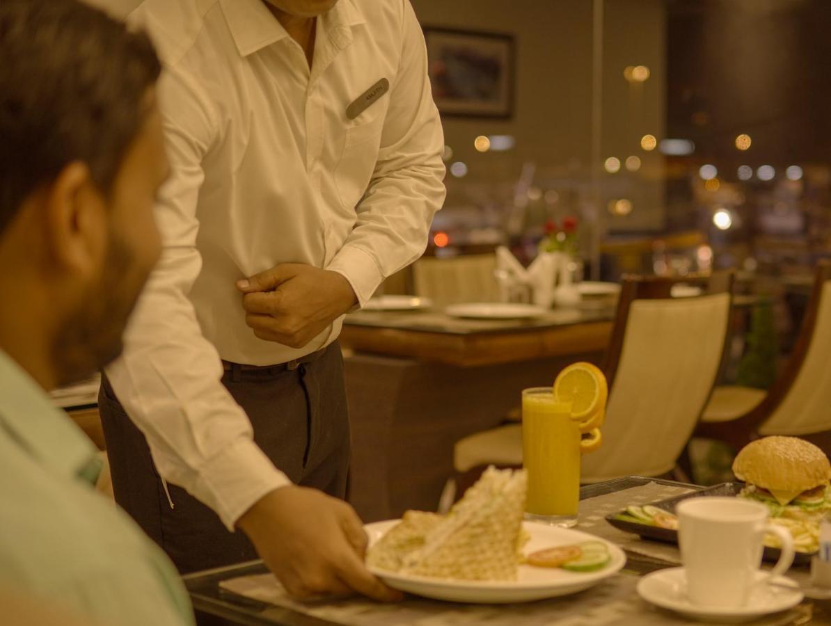 Florida Airport Hotel Kochi Nedumbassery Kültér fotó